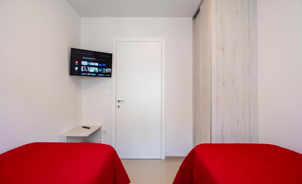 Ferienwohnung Lijon Banjole Exterior foto